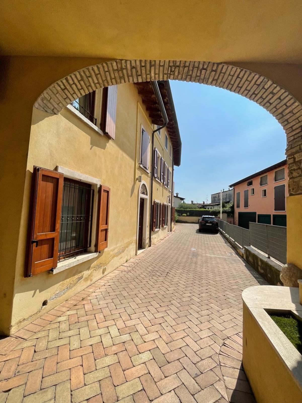 Amelie Apartment Desenzano del Garda Exterior foto
